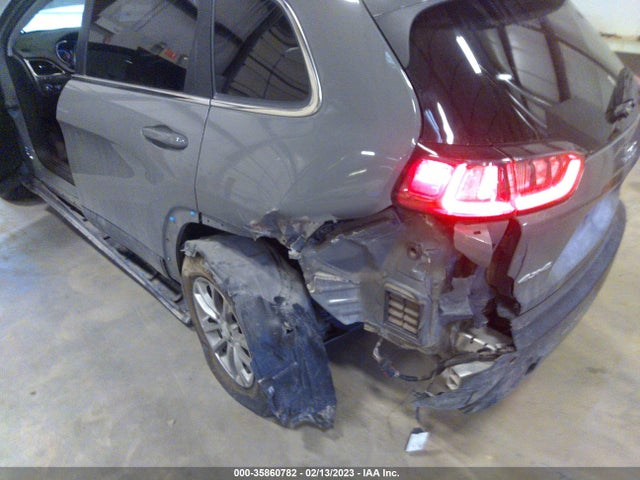 1C4PJMLB5KD389584 Jeep Cherokee Latitude Plus