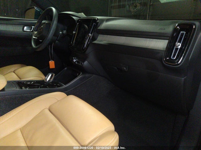 2022 Volvo XC40, VIN: YV4162UL7N2661245