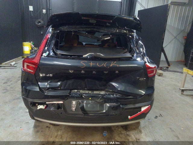 2022 Volvo XC40, VIN: YV4162UL7N2661245