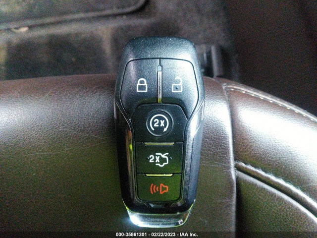 2016 Lincoln MKC, VIN: 5LMCJ4D98GUJ15452