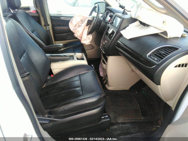 2C4RC1BG1FR696395 Chrysler Town & Country Touring