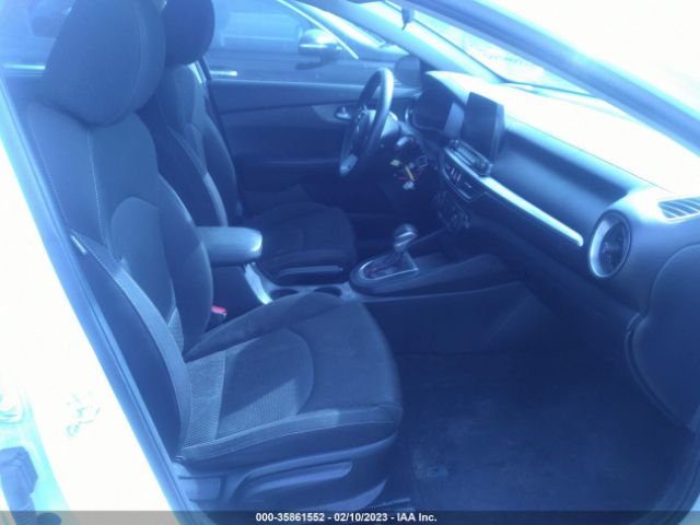 3KPF24AD0KE029618 KIA Forte Lxs