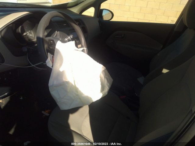 KNADM4A38F6519807 KIA RIO LX