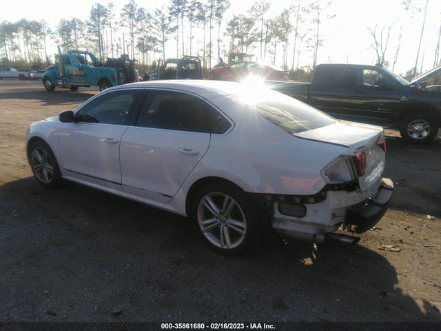 1VWBS7A31FC005023 Volkswagen Passat 1.8t Se W/sunroof & Nav