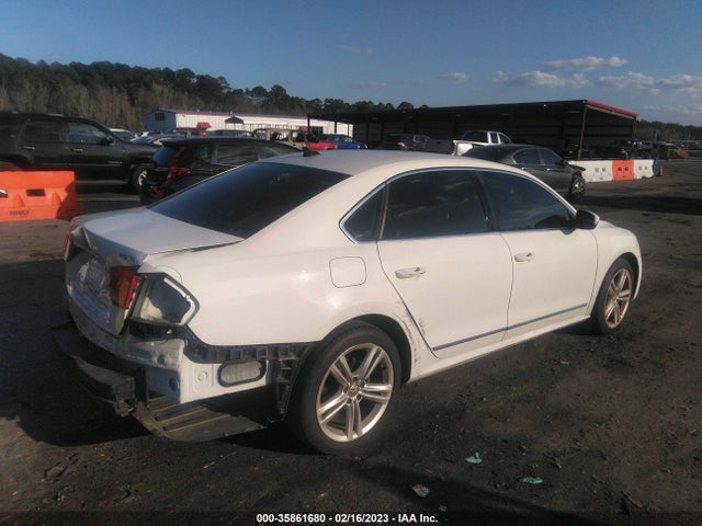 1VWBS7A31FC005023 Volkswagen Passat 1.8t Se W/sunroof & Nav