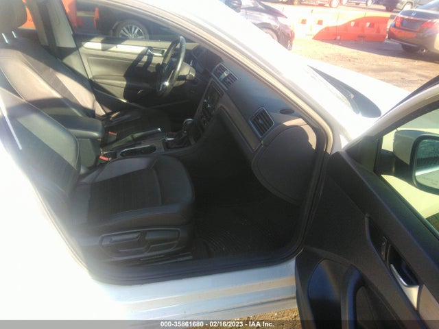 1VWBS7A31FC005023 Volkswagen Passat 1.8t Se W/sunroof & Nav