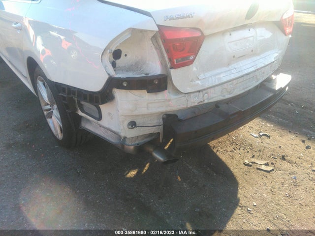 1VWBS7A31FC005023 Volkswagen Passat 1.8t Se W/sunroof & Nav