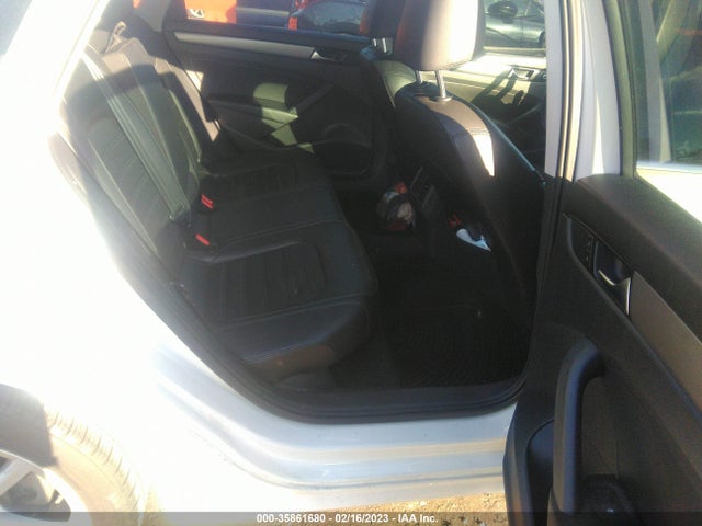 1VWBS7A31FC005023 Volkswagen Passat 1.8t Se W/sunroof & Nav