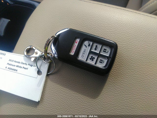 2019 Honda Clarity, VIN: JHMZC5F11KC001038