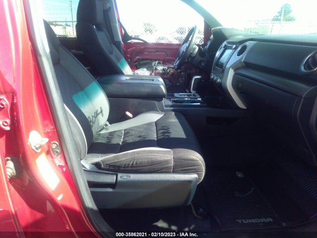 2017 Toyota Tundra, VIN: 5TFEY5F11HX216017