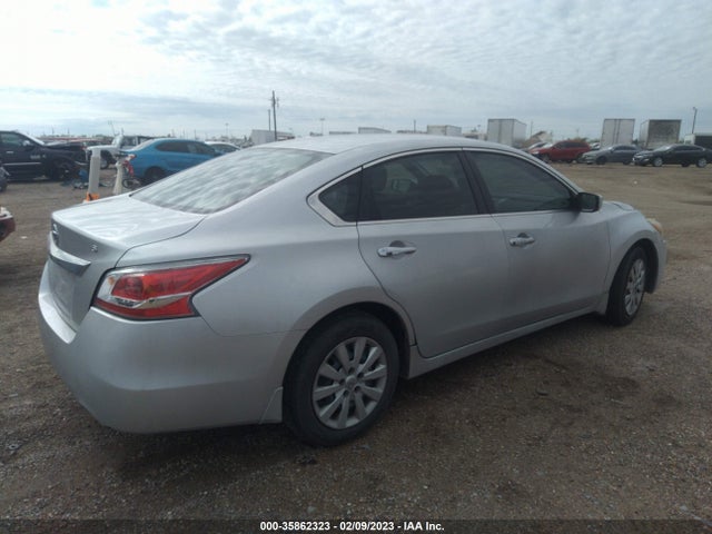 Nissan Altima 2.5 S 2015 1N4AL3AP0FC468736 Image 5