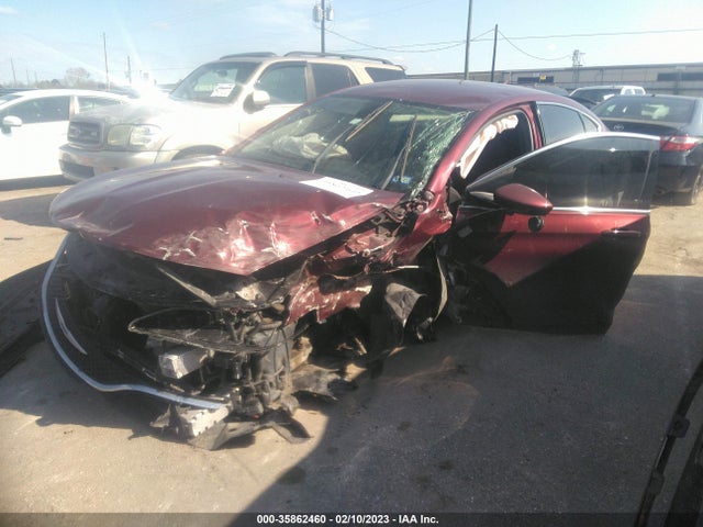 Chrysler 200 Limited 2015 1C3CCCAB8FN697830 Image 2