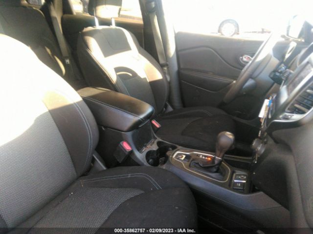 1C4PJLCB5LD648795 Jeep Cherokee Latitude