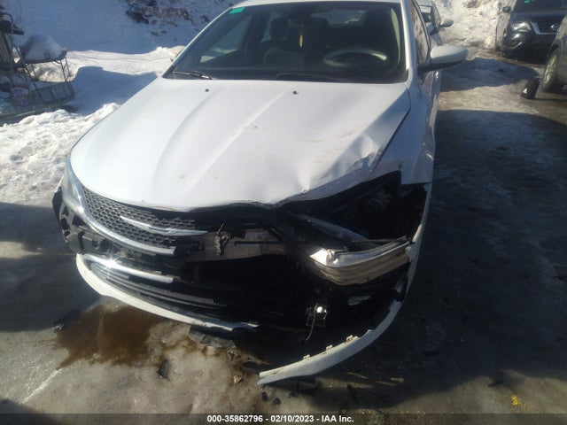 1C3CCCAB5FN718925 Chrysler 200 Limited
