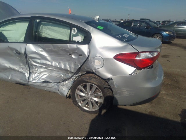 KIA FORTE LX 2016 KNAFX4A69G5458193 Image 8