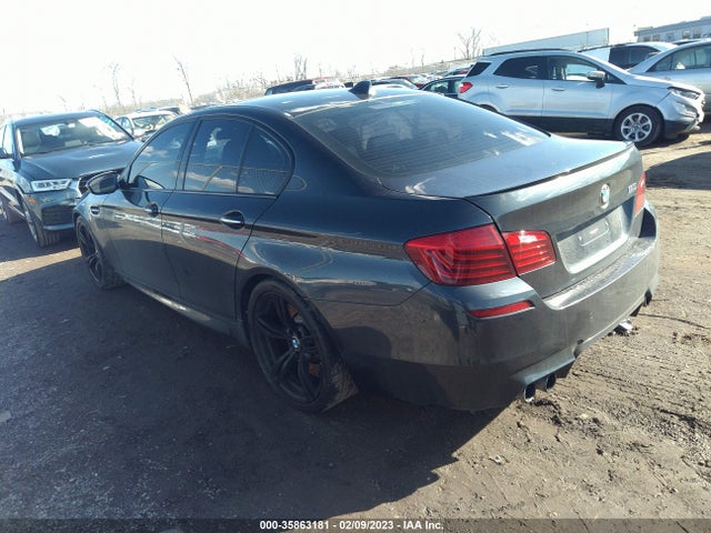 BMW M5 2015 WBSFV9C5XFD594971 Image 3