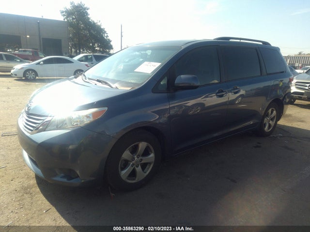 2016 Toyota Sienna, VIN: 5TDKK3DC9GS749556