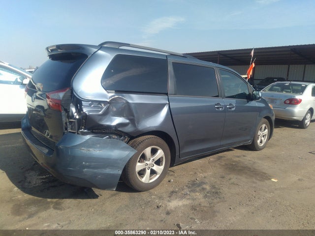 2016 Toyota Sienna, VIN: 5TDKK3DC9GS749556