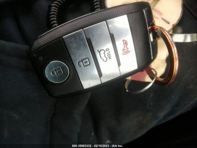 5XYPK4A57KG475331 KIA Sorento Sx V6