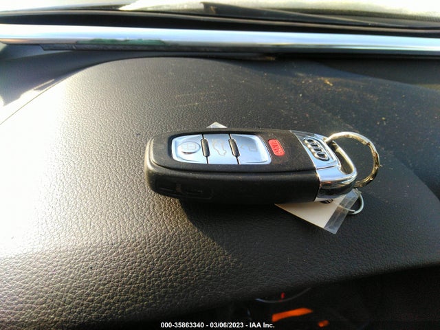 WA1LFAFP9DA028069 Audi Q5 Premium Plus