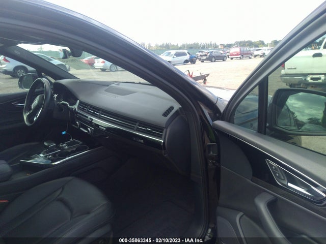 2018 Audi Q7, VIN: WA1VAAF72JD003077