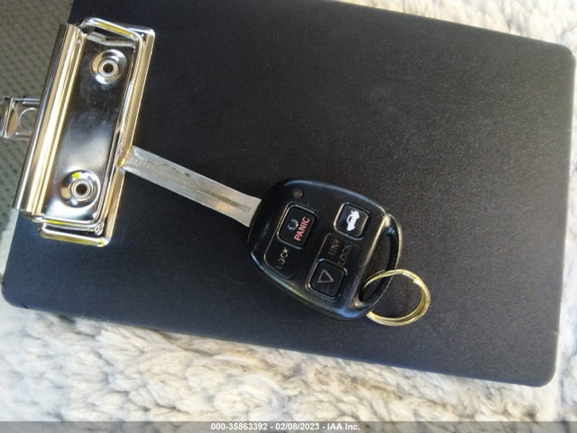 Lexus ES 300 2000 JT8BF28G4Y5102208 Image 3