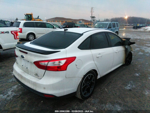 Ford FOCUS SE 2014 1FADP3F22EL246051 Image 4
