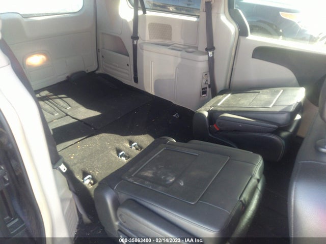 2C4RC1BG4FR551724 Chrysler Town & Country Touring