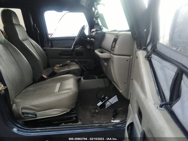 Jeep Wrangler 2004 1J4FA29164P700983 Image 5