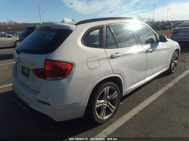 2014 BMW X1, VIN: WBAVL1C56EVY11495