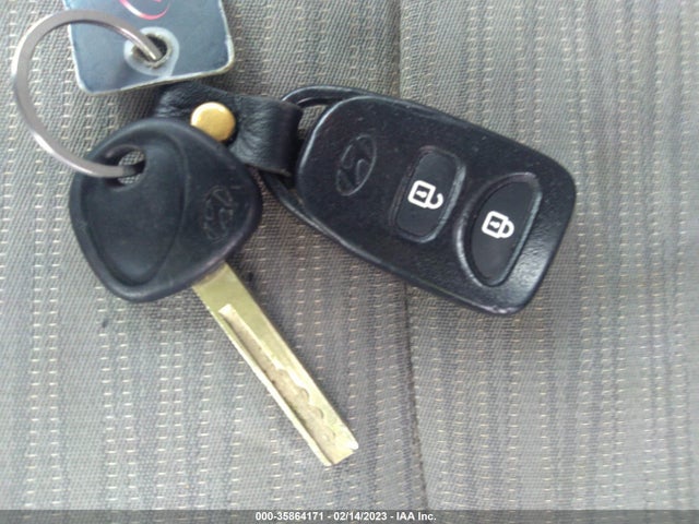Hyundai Accent Value Edition 2017 KMHCT4AE4HU279801 Image 3