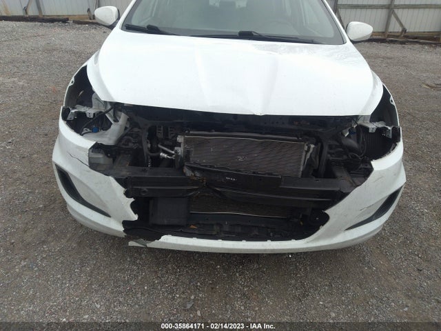 Hyundai Accent Value Edition 2017 KMHCT4AE4HU279801 Image 8