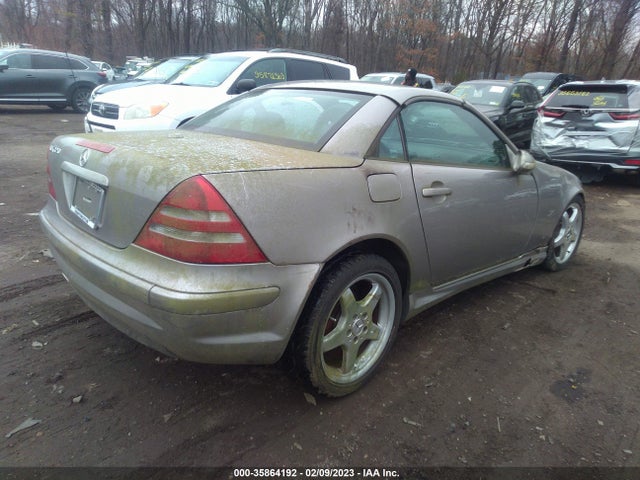 2003 MERCEDES-BENZ SLK-CLASS 3.2L VIN: WDBKK65F53F276015