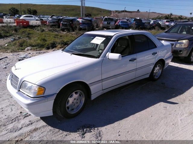 2000 MERCEDES-BENZ C CLASS VIN: WDBHA29G3YA850625