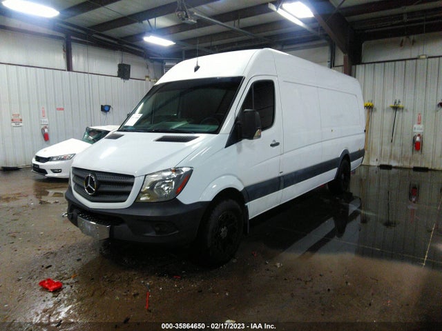 2014 MERCEDES-BENZ SPRINTER CARGO VANS VIN: WD3PE8DC6E5896845