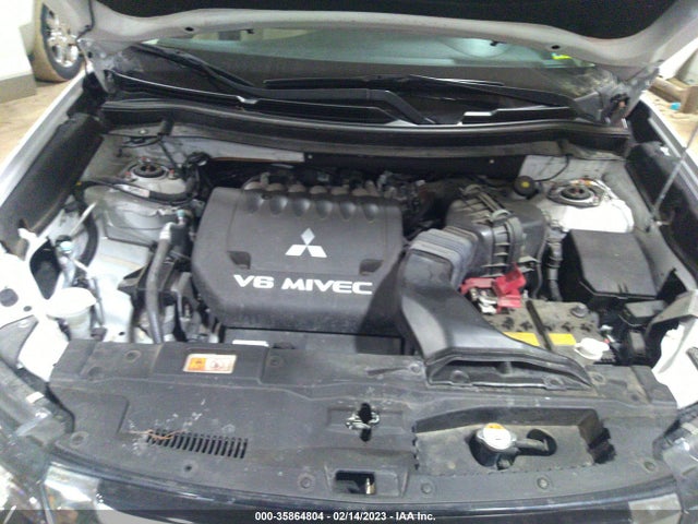JA4JZ4AX3HZ020984 Mitsubishi OUTLANDER GT
