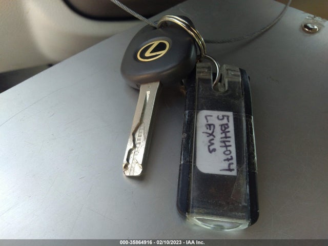 Lexus LS 430 2001 JTHBN30F210031735 Image 3