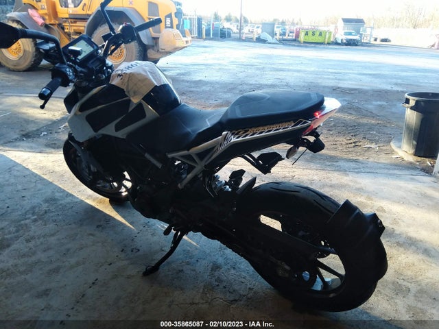 2021 KTM 390 DUKE VIN: MD2JPJ404MC268273