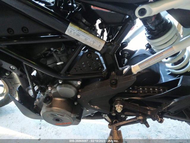 2021 KTM 390 DUKE VIN: MD2JPJ404MC268273
