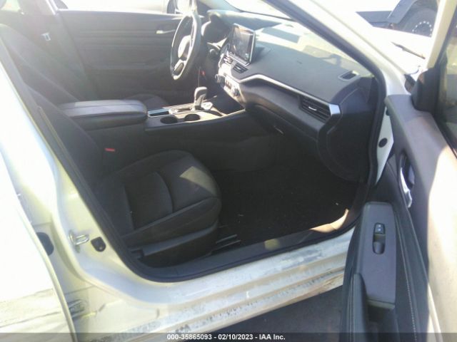 1N4BL4BV2KN310680 Nissan Altima 2.5 S