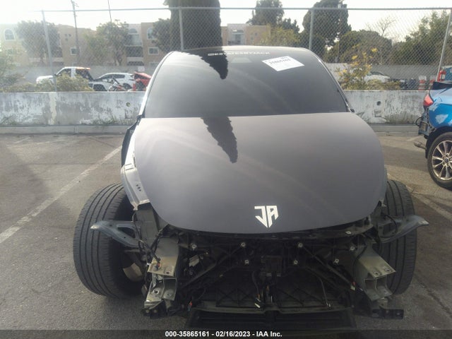 5YJYGDEF8LF001454 Tesla Model Y Long Range/performance