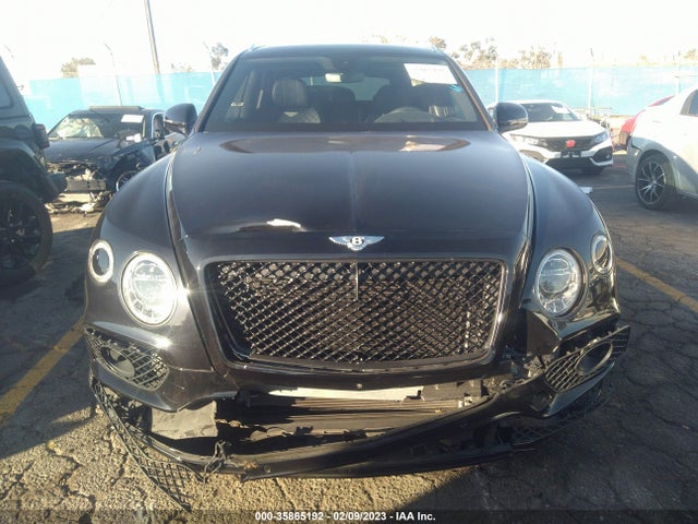 2017 Bentley Bentayga, VIN: SJAAC2ZV7HC015158