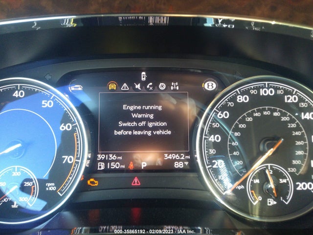 2017 Bentley Bentayga, VIN: SJAAC2ZV7HC015158