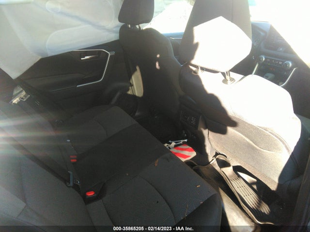 2022 TOYOTA RAV4 XLE VIN: 2T3P1RFVXNC264172