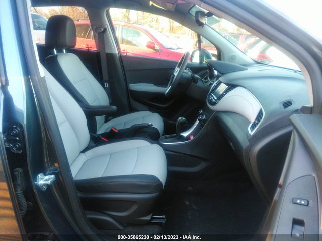 2022 Chevrolet Trax, VIN: KL7CJPSM8NB532947