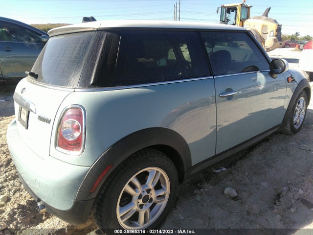 WMWSU3C57CT258327 Mini COOPER HARDTOP