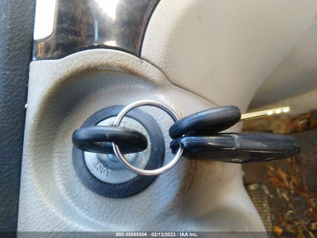2008 HYUNDAI SANTA FE GLS VIN: 5NMSG13D88H155139