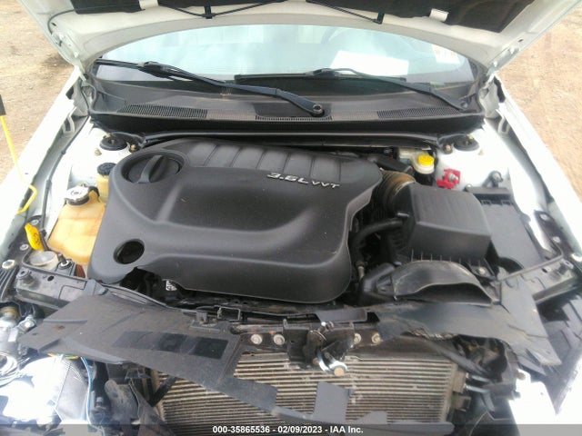 Chrysler 200 Limited 2013 1C3BCBFG8DN699584 Image 11