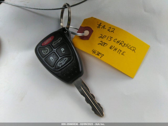 Chrysler 200 Limited 2013 1C3BCBFG8DN699584 Image 3