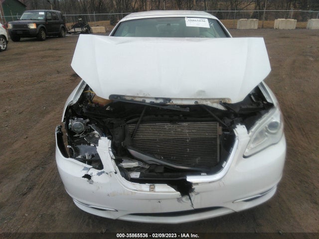 Chrysler 200 Limited 2013 1C3BCBFG8DN699584 Image 7